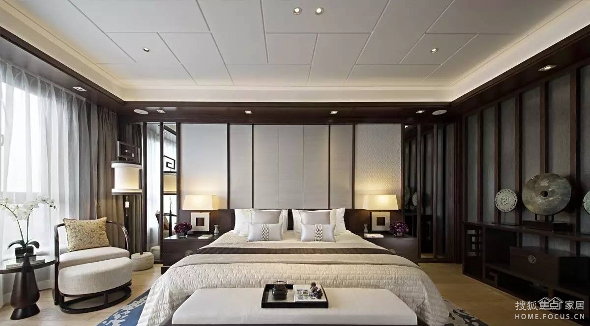 他非名牌大学毕业,不仅拿下安德鲁·马丁设计