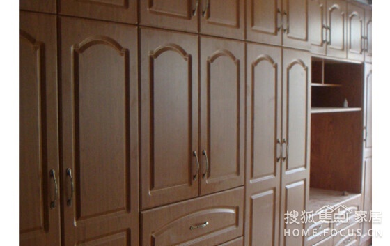 索菲亚衣柜简介以及索菲亚衣柜定制价格介绍_